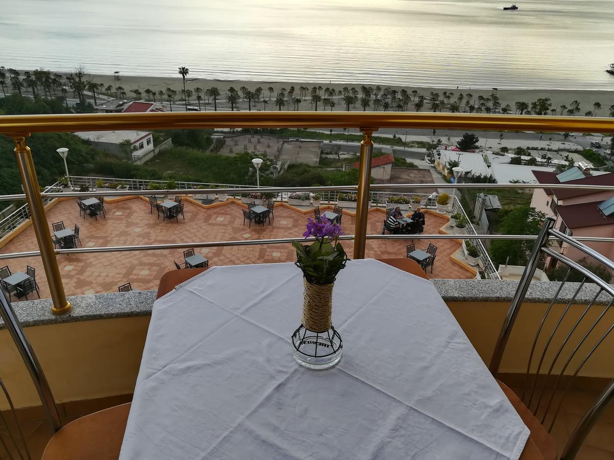Monte-Carlo Hotel Vlorë Exterior foto